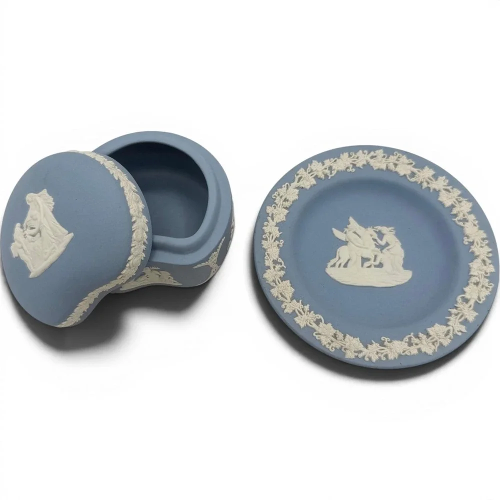 Vintage Wedgwood Blue Jasperware Trinket Box & Pin Dish Set Neoclassical Vanity